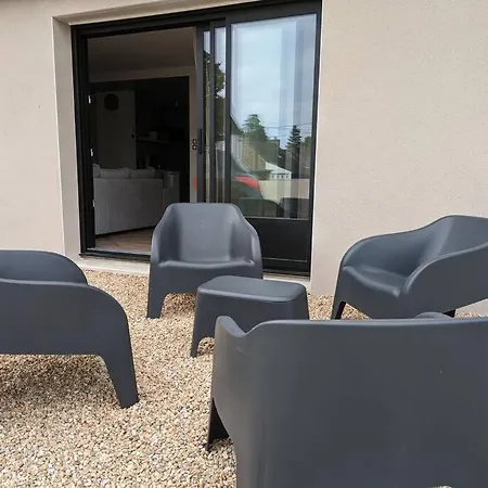 Rez De Jardin Proche De La *